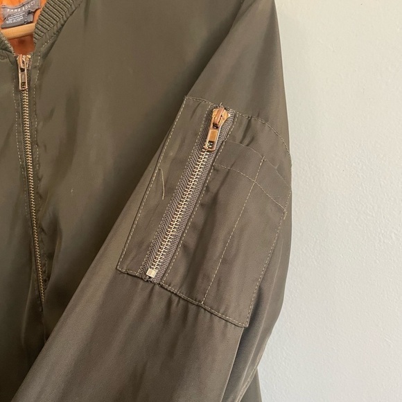Olive  Bomber Jacket- Size Large - Picture 2 of 9